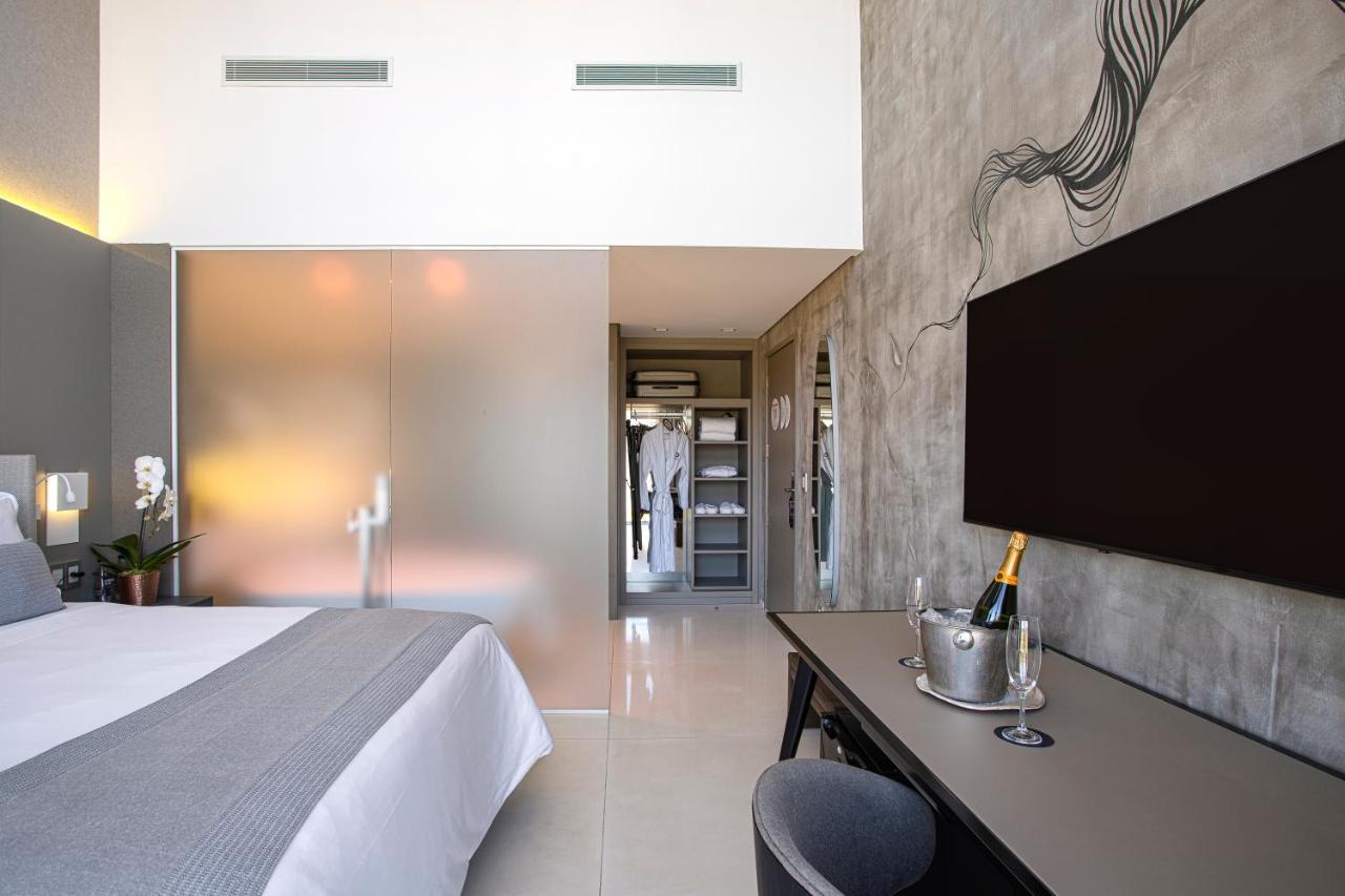 Suryaa Hotel Pinhais, Curio Collection By Hilton Ngoại thất bức ảnh